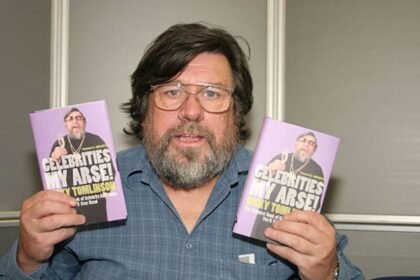 Ricky Tomlinson